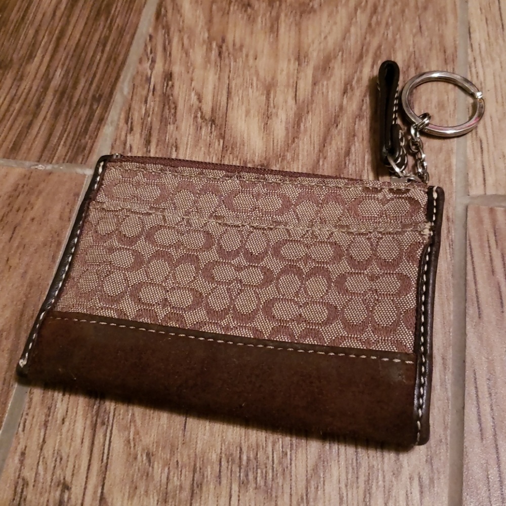 Credit card pouch